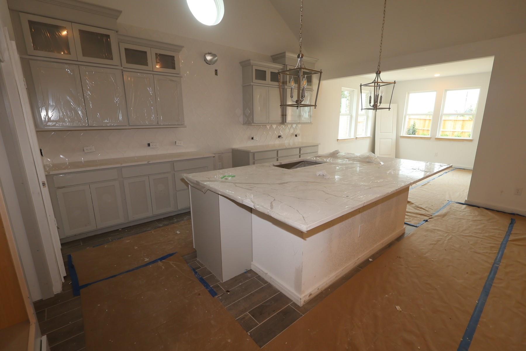 12926 Old Fashion Circle