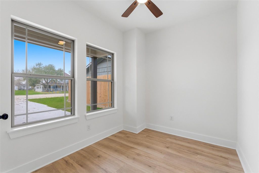 Photo of 317 S 3rd Street, La Porte, TX 77571 (MLS # 16090875)