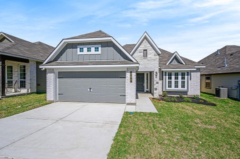 Photo of 107 Alessandra Way, Huntsville, TX 77320 (MLS # 67015623)