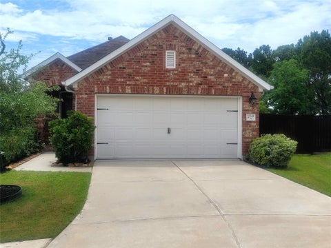 Photo of 10659 Dolce Lane, Rosharon, TX 77583 (MLS # 2348253)