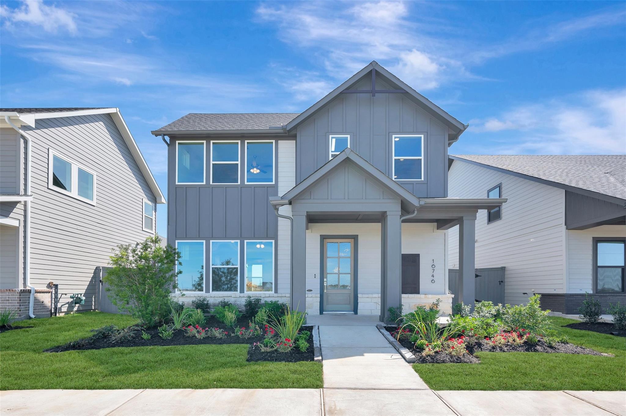 16746 Vibrant Avenue