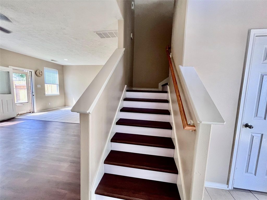 Photo of 2811 Hackamore Hollow Lane, Houston, TX 77014 (MLS # 79269968)