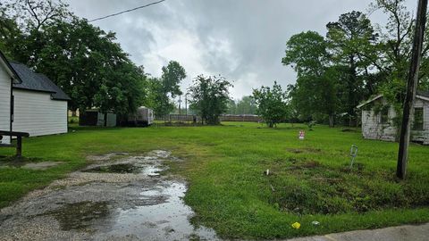 Photo of 1503 Beauty Street, Dayton, TX 77535 (MLS # 76864223)