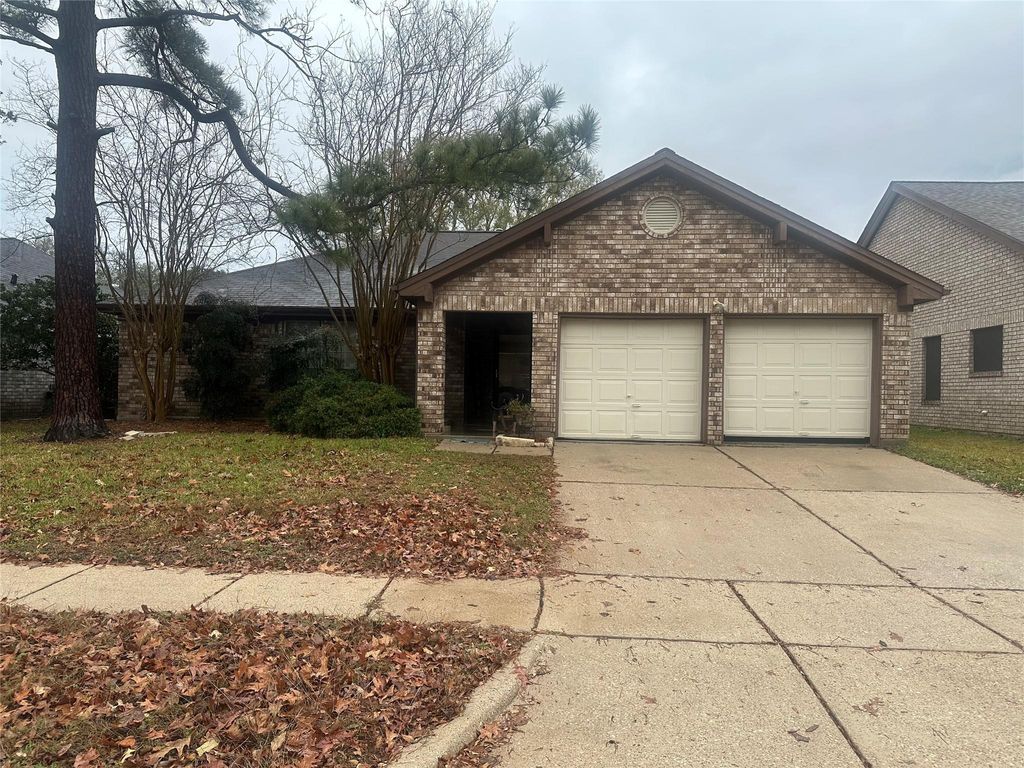 Photo of 16747 Square Rigger Lane, Friendswood, TX 77546 (MLS # 6125765)