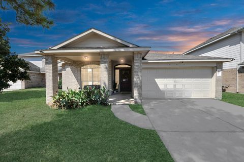 Photo of 20919 New Leaf Court, Houston, TX 77073 (MLS # 23318745)