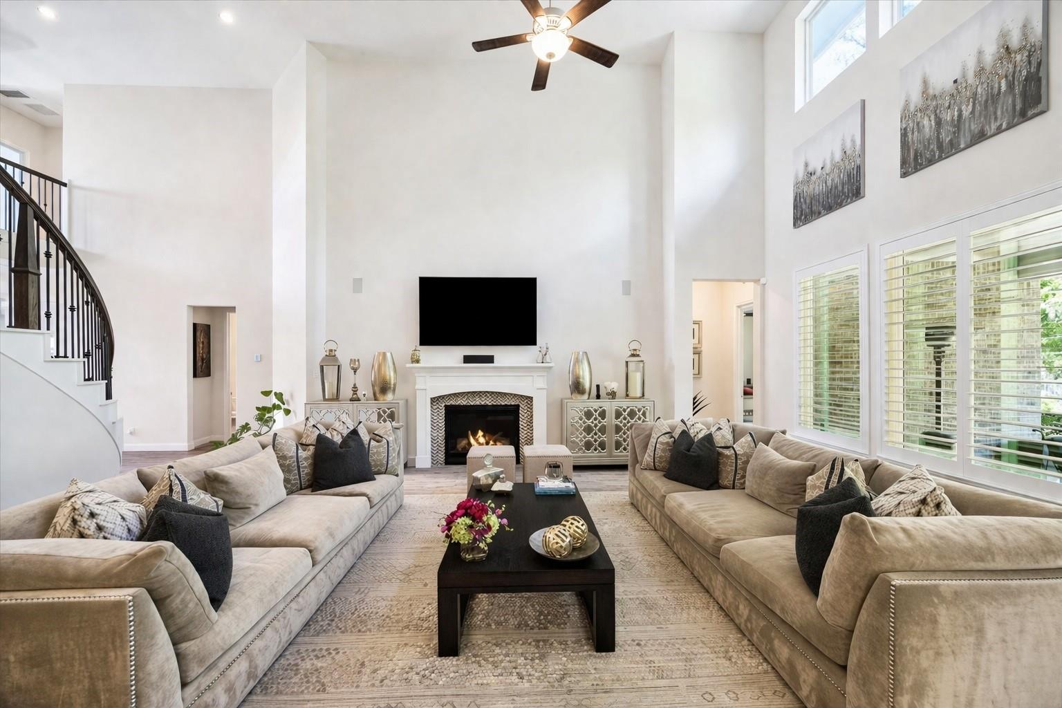 9411 Plaza Point Drive