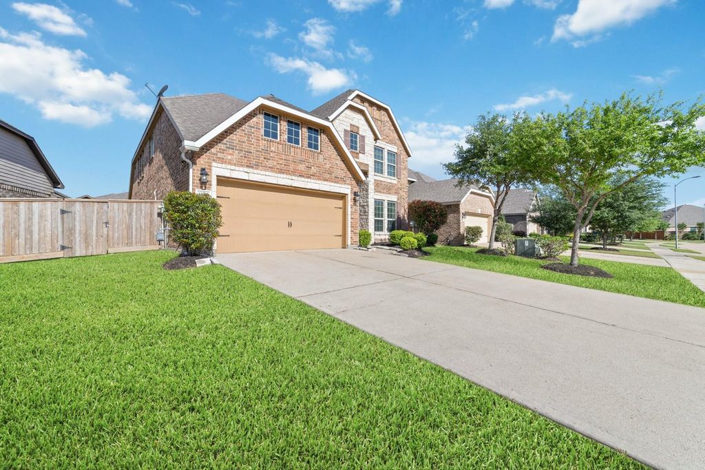 Photo of 11911 Cittanova Drive, Richmond, TX 77406 (MLS # 45554165)