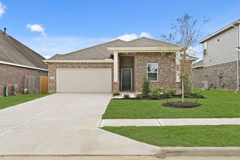 Photo of 8335 Bay Oaks Drive, Baytown, TX 77523 (MLS # 969858) Photo of 8335 Bay Oaks Drive, Baytown, TX 77523 (MLS # 969858)
