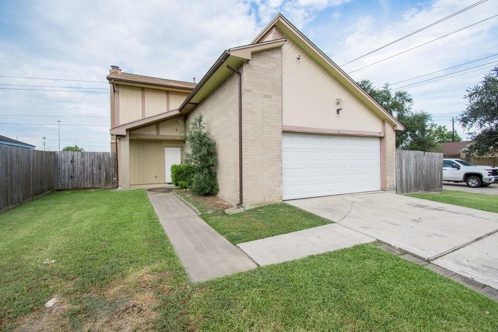 Photo of 10551 Kirkgreen Drive, Houston, TX 77089 (MLS # 17017639)