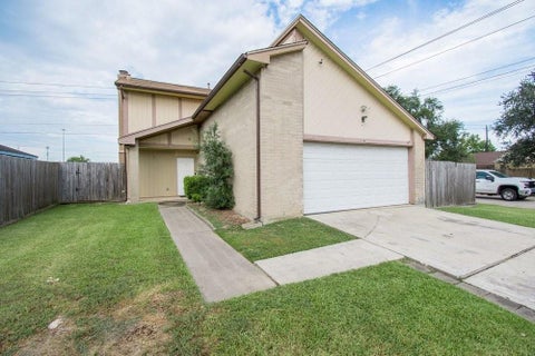Photo of 10551 Kirkgreen Drive, Houston, TX 77089 (MLS # 17017639)