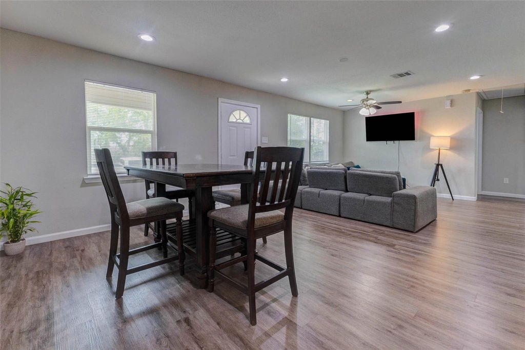 Photo of 5031 Caplin Street, Houston, TX 77026 (MLS # 85676606)