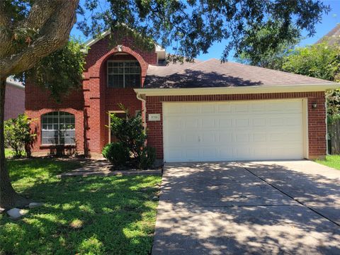 Photo of 5715 Black Canyon Court, Sugar Land, TX 77479 (MLS # 10271073)