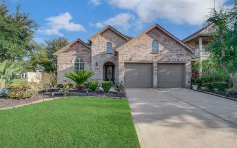 Homes For Sale - 13402 Quail Landing Lane<br/> Rosharon, TX 77583