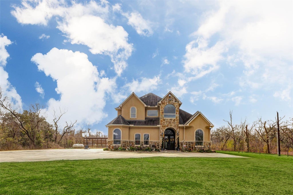 Photo of 1721 W Fm 1462, Rosharon, TX 77583 (MLS # 28144984)