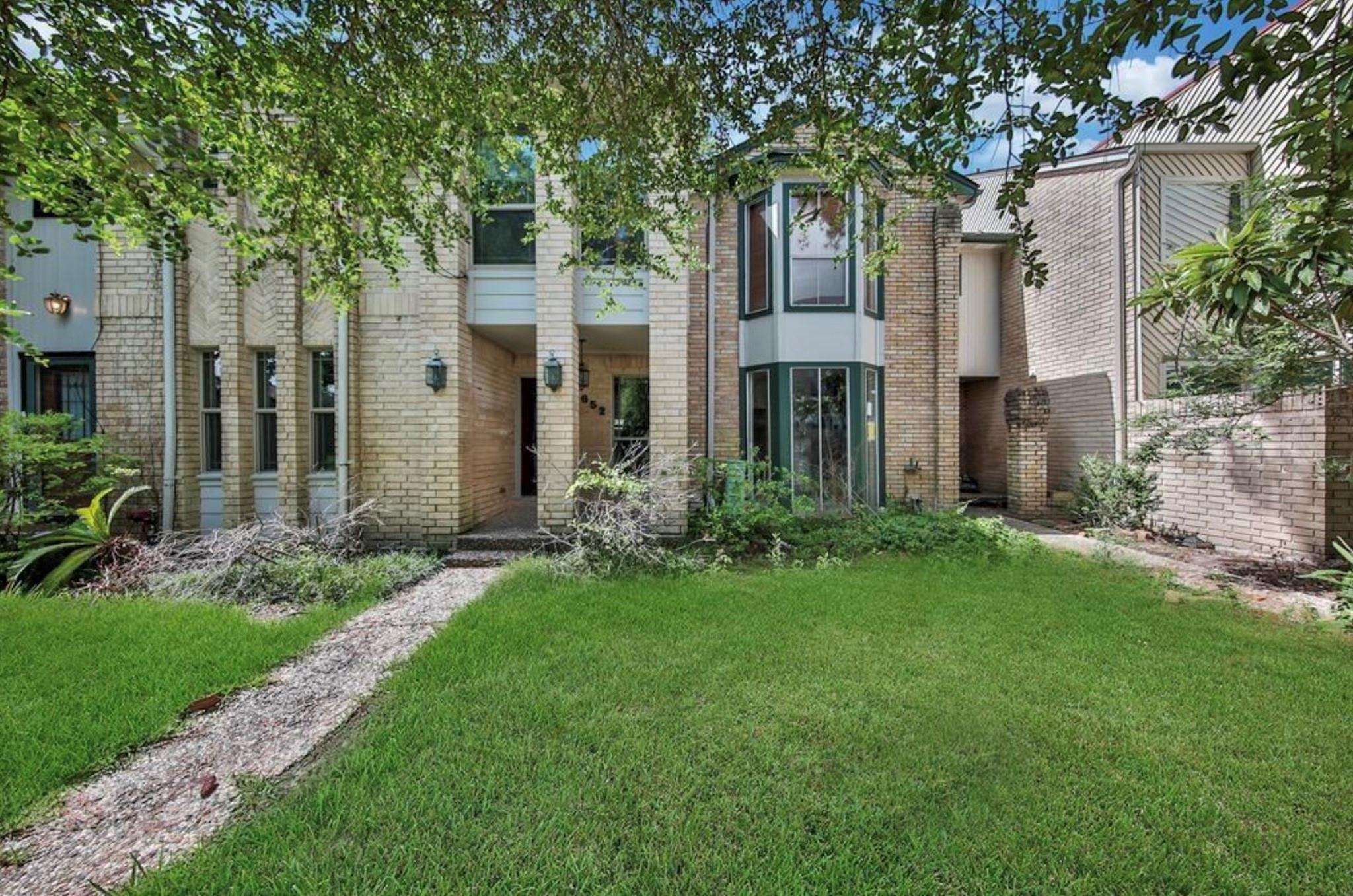 652 N Eldridge Parkway