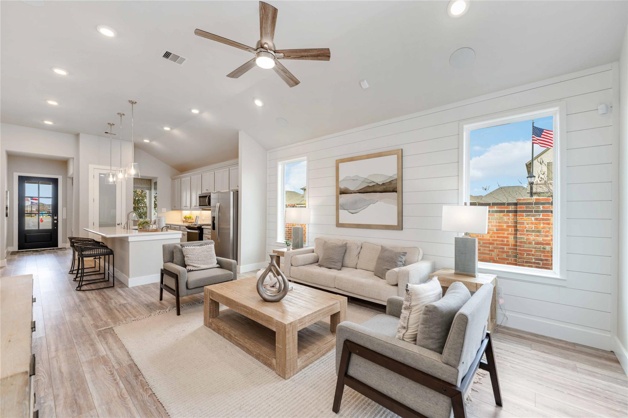 5014 Mesa Cove Drive