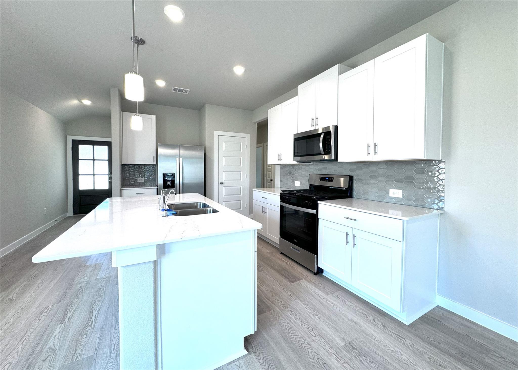 9410 Herons Preserve