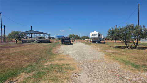 Photo of 164 Sturgeon Dr, Palacios, TX 77465 (MLS # 86429418)