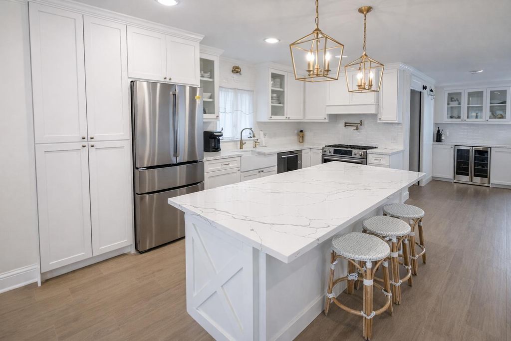 Photo of 13006 Queensbury Lane, Houston, TX 77079 (MLS # 89881194)