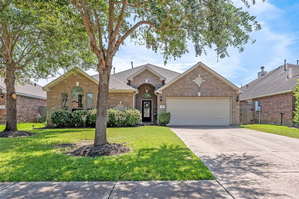 Photo of 119 Emerald Loch Lane, Houston, TX 77469 (MLS # 47855339)