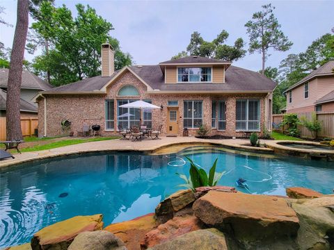 Photo of 78 N Bluff Creek Circle, The Woodlands, TX 77382 (MLS # 49162551)
