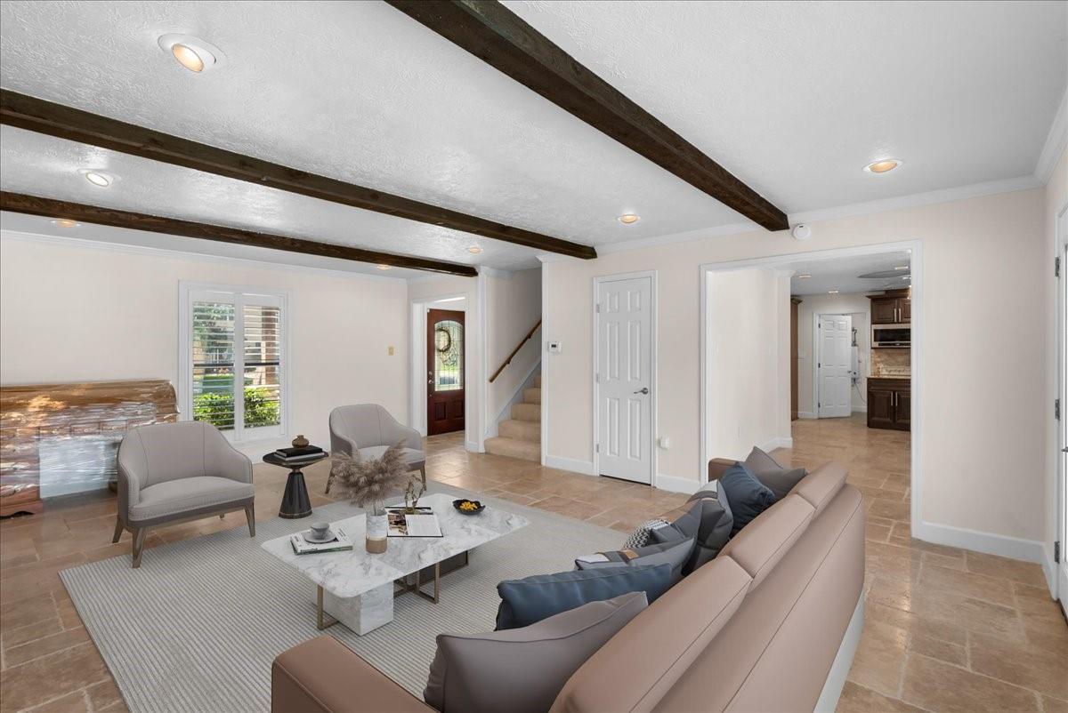 3725 Autumn Lane
