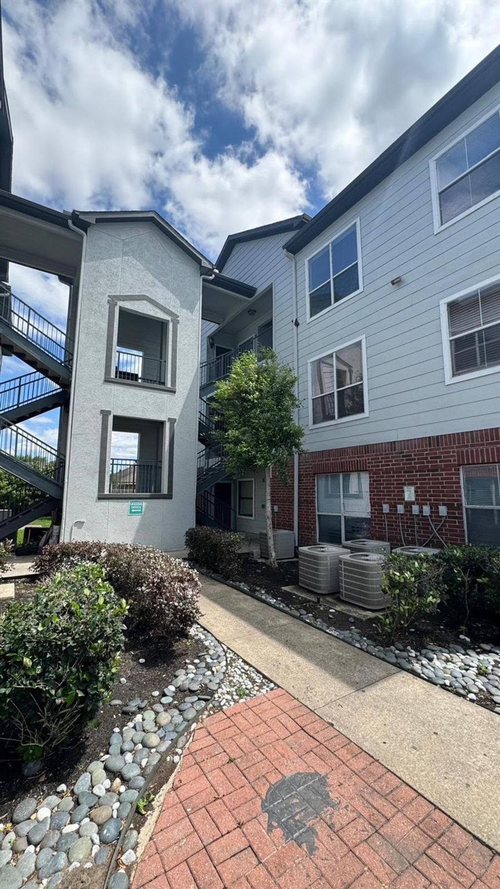 Photo of 6289 Wilcrest Drive #7301, Houston, TX 77072 (MLS # 8740024)