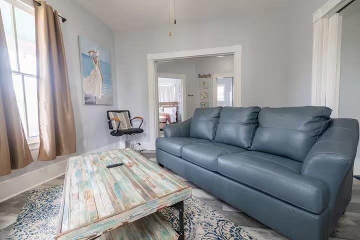 Photo of 1514 18th Street, Galveston, TX 77550 (MLS # 46090769)