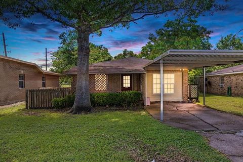 Photo of 5310 6th Street, Crosby, TX 77532 (MLS # 45355020)