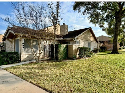 Photo of 11699 Village Place Drive, Houston, TX 77077 (MLS # 90707422)