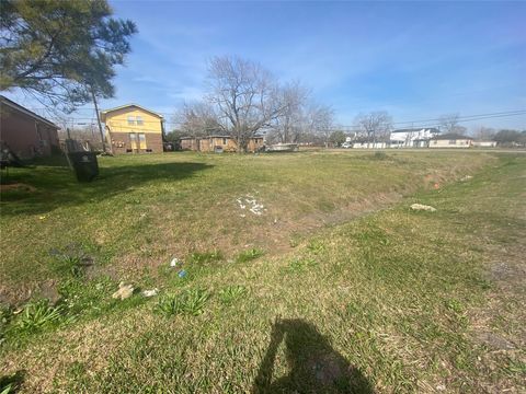 Vacant Land For Sale - 10126 Ricky Street<br/> Houston, TX 77033
