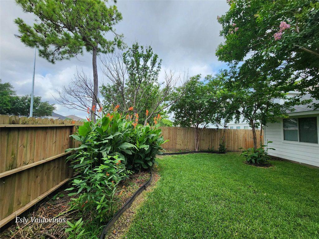 Photo of 638 Aldenwick Lane, Houston, TX 77073 (MLS # 42256151)