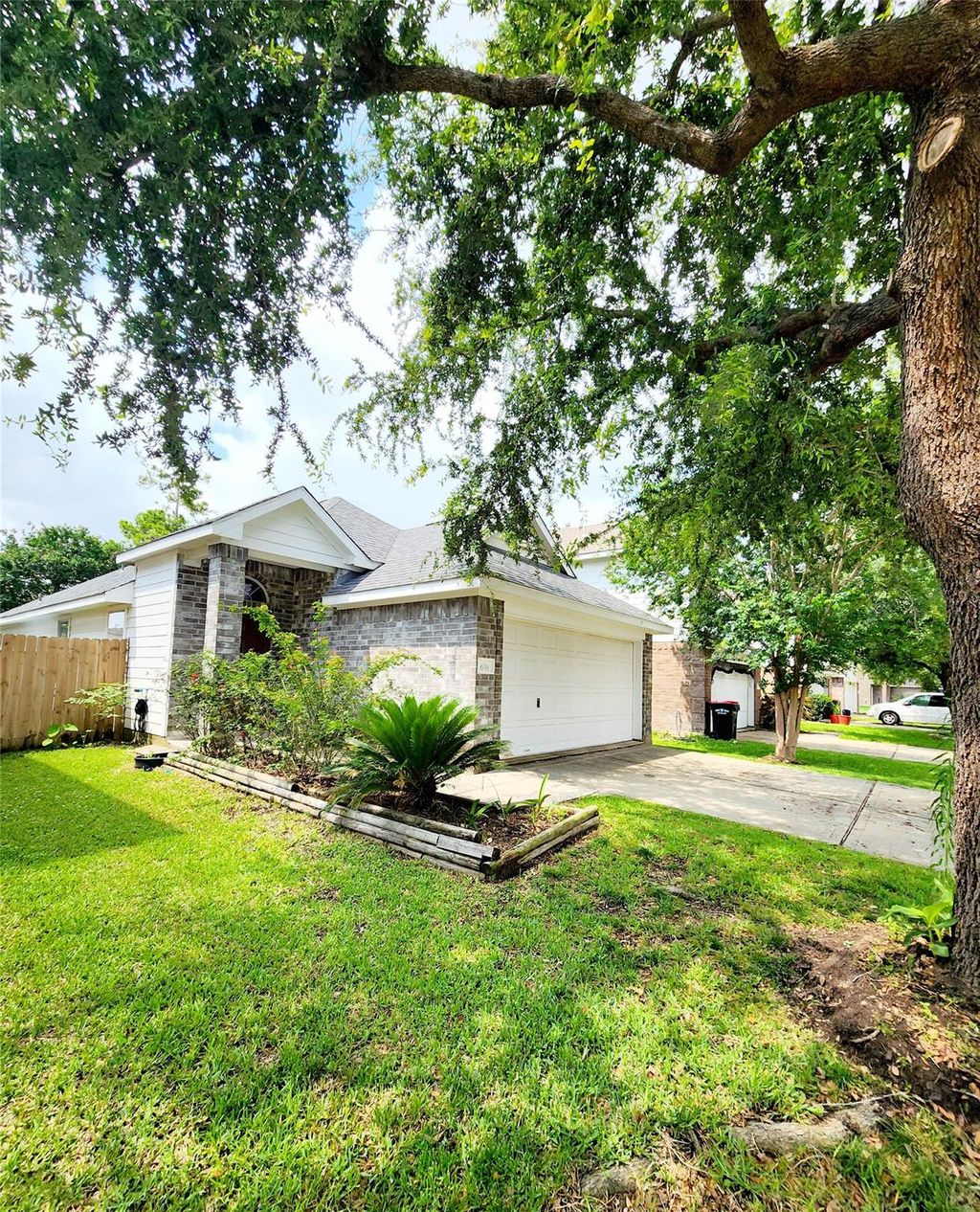 Photo of 638 Aldenwick Lane, Houston, TX 77073 (MLS # 42256151)