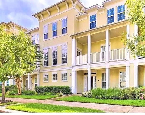 Townhouse For Rent - 91 Low Country Lane<br/> The Woodlands, TX 77380