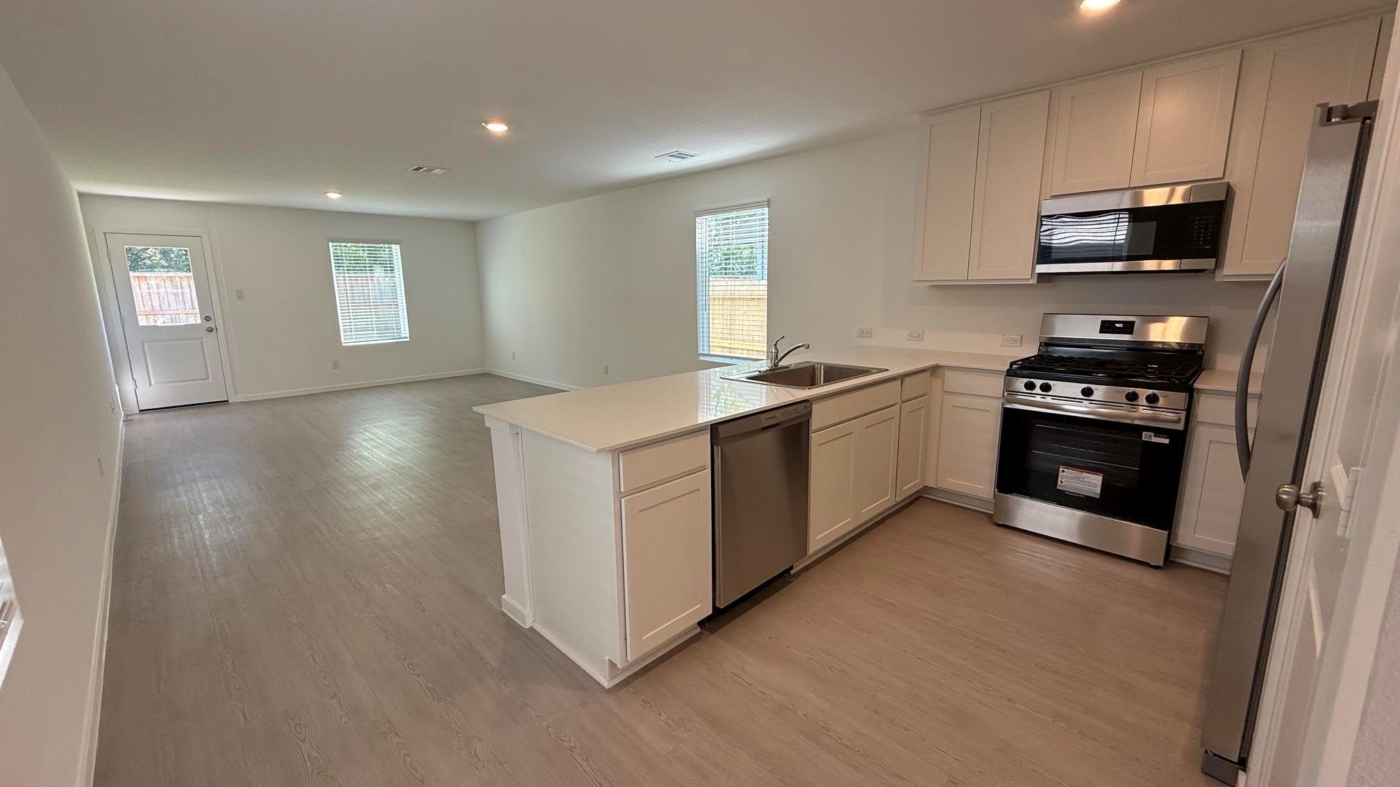 913 Pertuso Lane