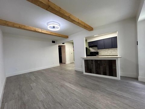 Apartment For Rent - 1010 S Wayside Drive #107<br/> Houston, TX 77023