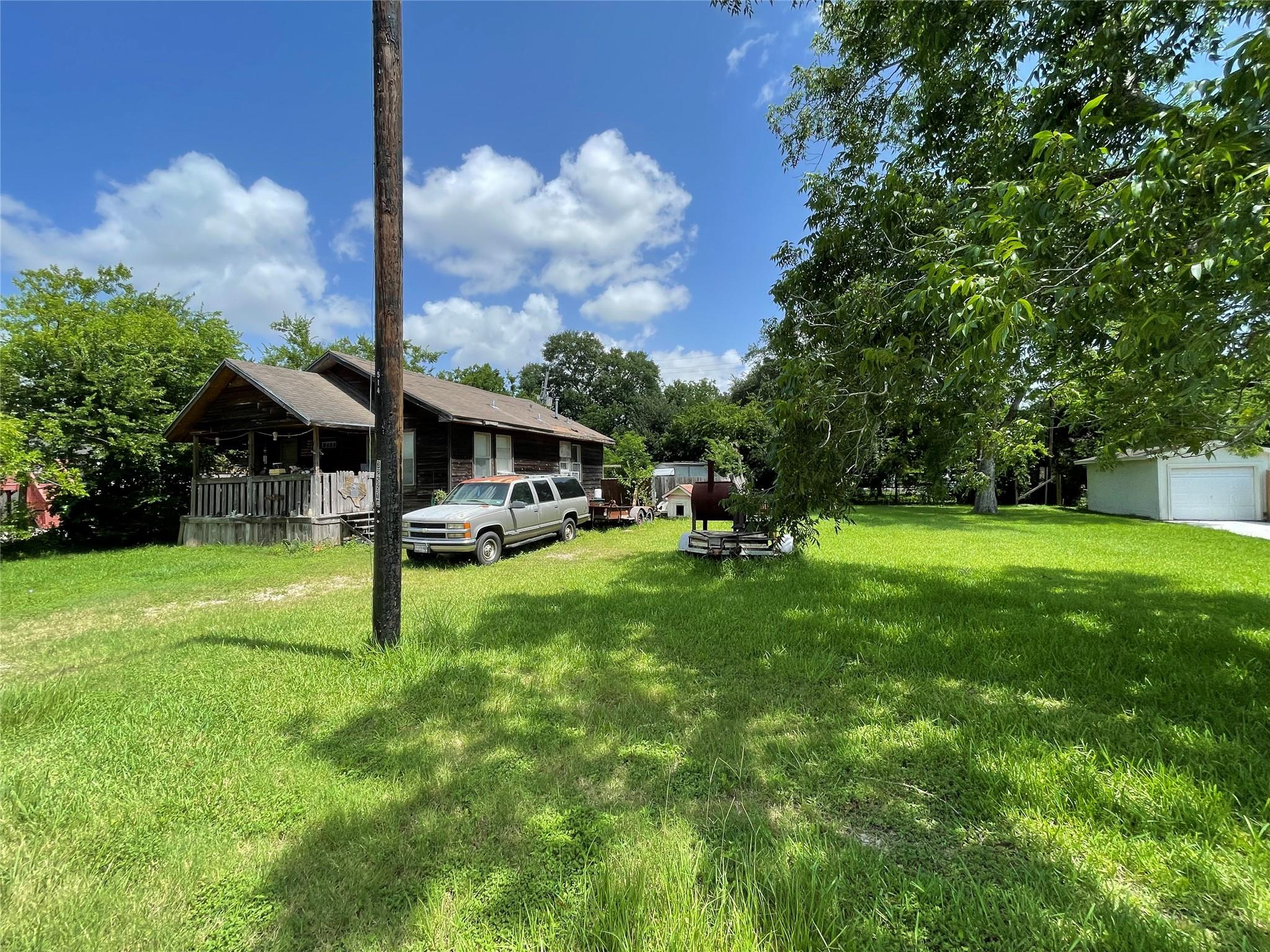 408 Bay Oaks Drive