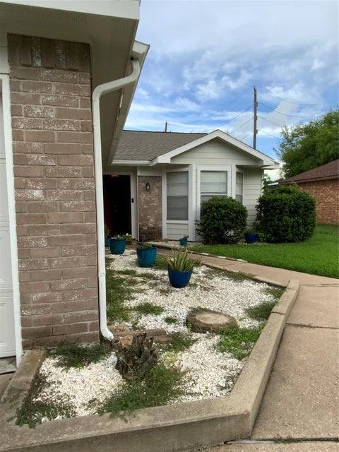 Photo of 5027 Kleinway Dr, Houston, TX 77066 (MLS # 90264834)
