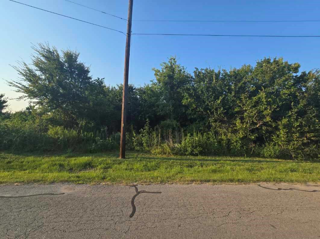 902 Old Plantersville Road