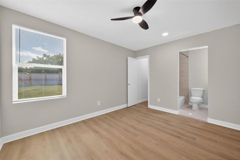 Tiny photo for 889 Chas Lane, Houston, TX 77091 (MLS # 44929253)