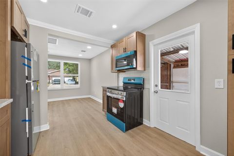 Tiny photo for 889 Chas Lane, Houston, TX 77091 (MLS # 44929253)