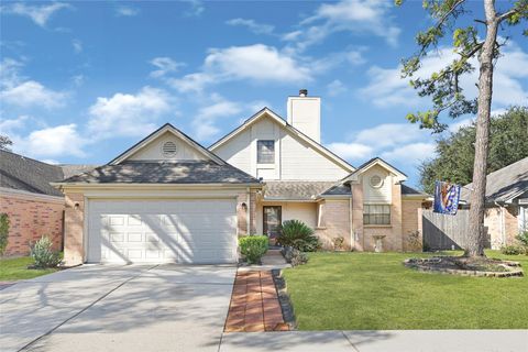 Homes For Sale - 1106 Saint John Drive<br/> Pearland, TX 77584