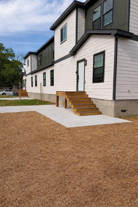 Photo of 1422 W Willis Street #A, Alvin, TX 77511 (MLS # 7866617)