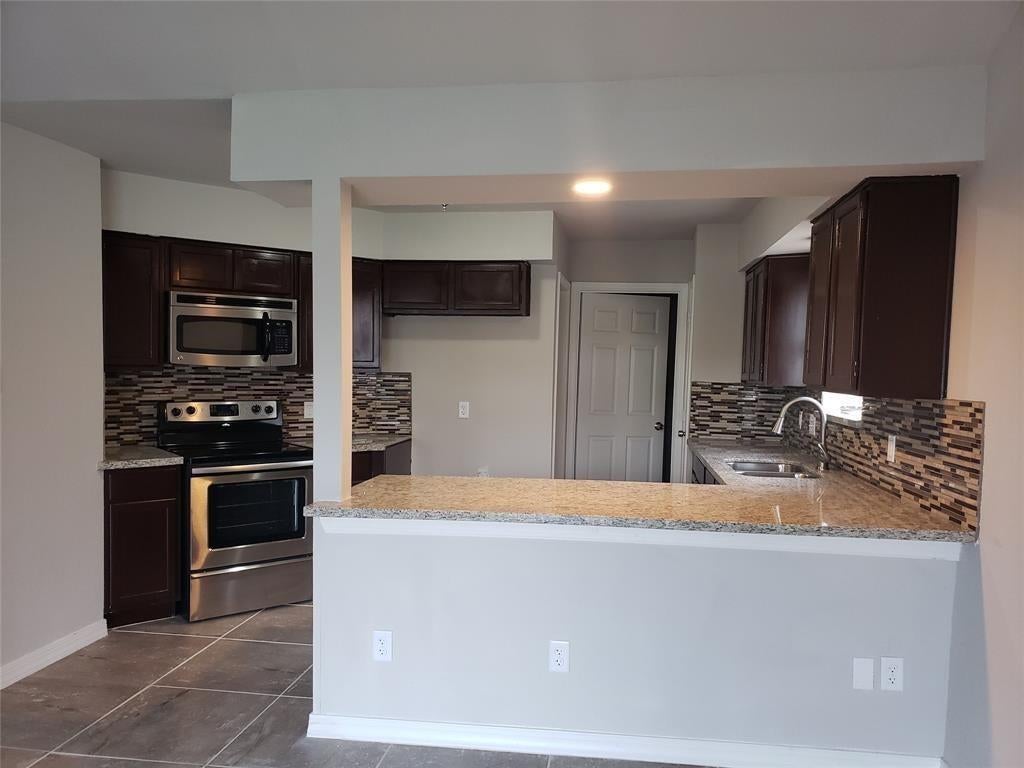 3304 Sandpiper Drive