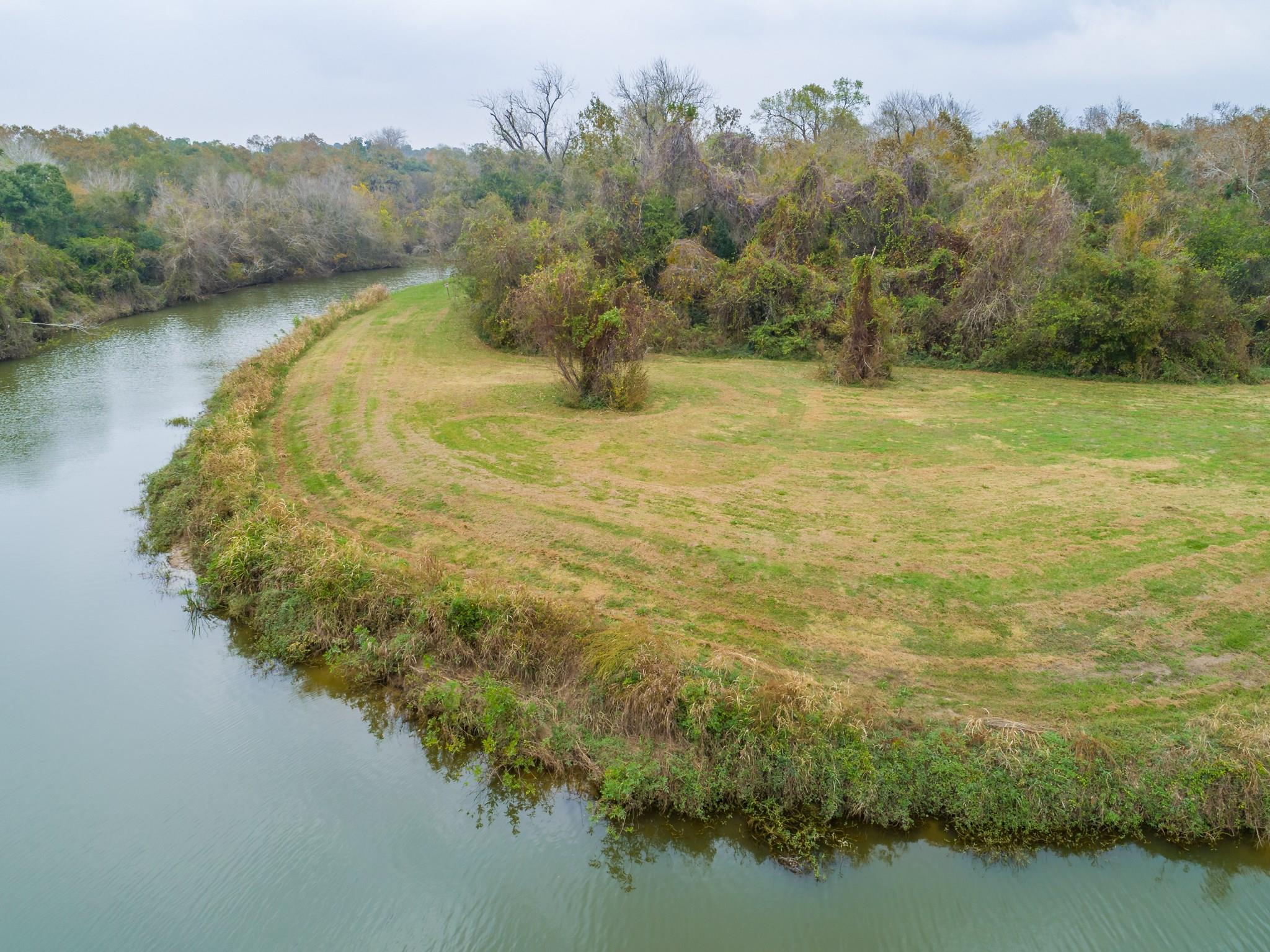 1550 Chocolate Bayou Drive