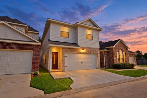 Photo of 13518 Villa Arbor Dr DR, Houston, TX 77070 (MLS # 32057018)