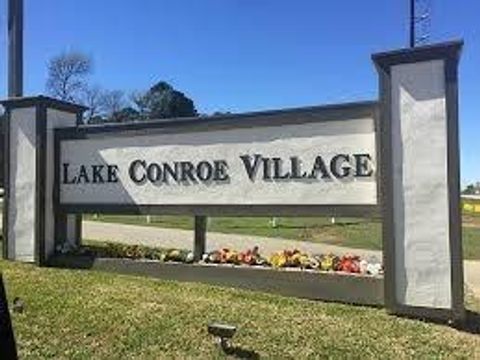 Photo of 20 Westchase, Montgomery, TX 77316 (MLS # 66437916)