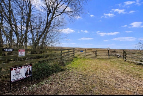 Vacant Land For Sale - 14602 Hughes Road<br/> Guy, TX 77444