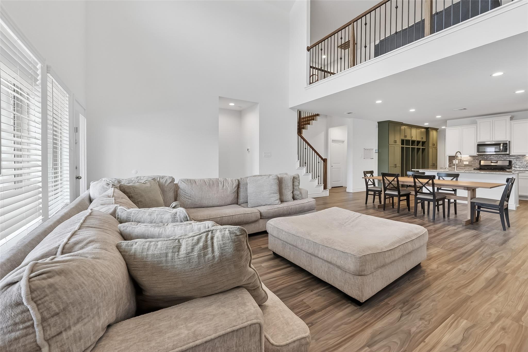 963 Youth Water Road