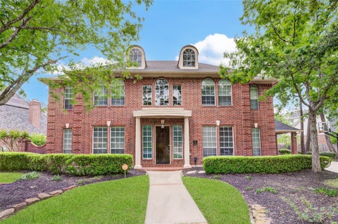 Photo of 11 E Wedgemere Circle, The Woodlands, TX 77381 (MLS # 89833586)